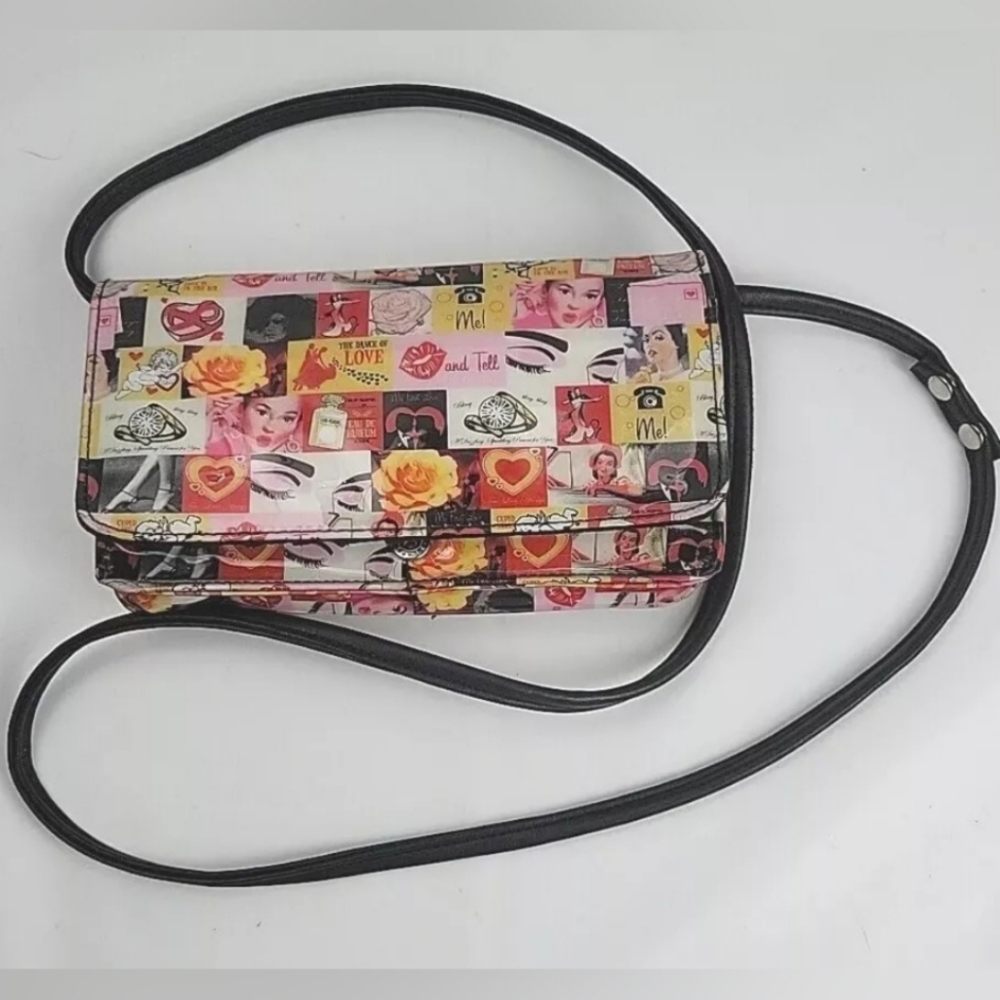 Vintage Relic Crossbody Wallet Bag Iconic Love Kiss & Tell